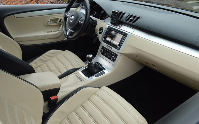 Volkswagen CC cena 32800 przebieg: 245772, rok produkcji 2008 z Puławy małe 781